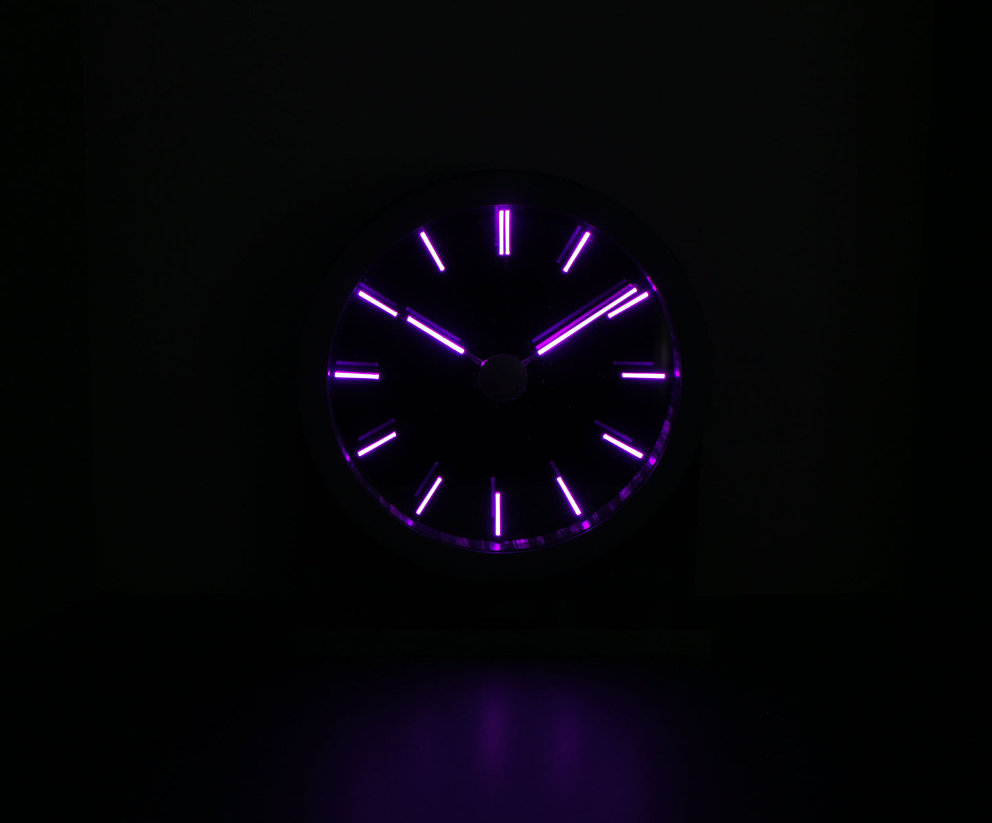 Mantel Light Pipe Clock w/hour markers (11 inch dia)